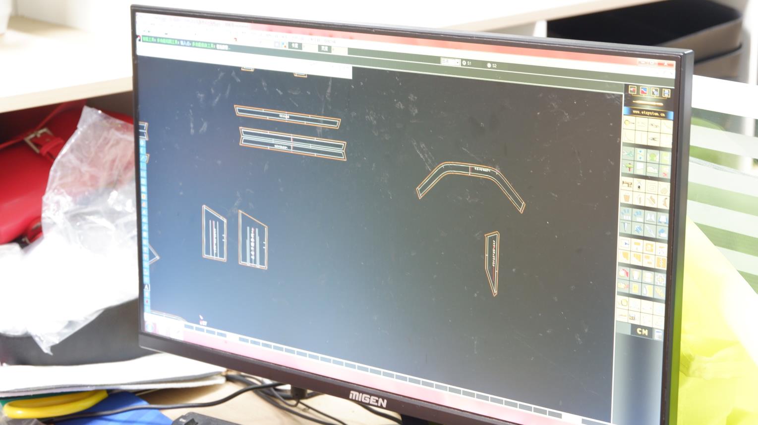 Engineering Structure Design Desk